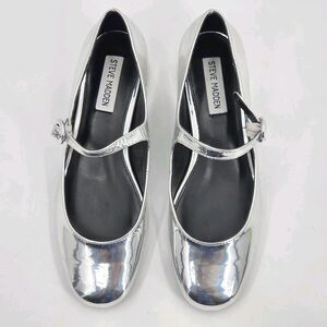Steve Madden Cyndie Mary Janes Womens Size 8.5 Patent Silver Metallic Academia